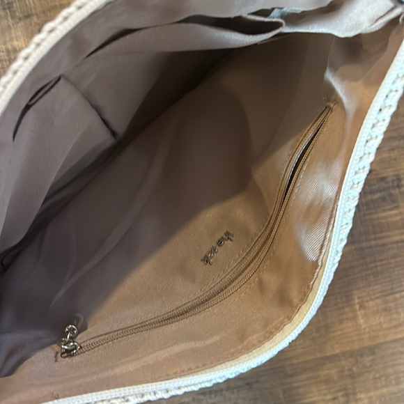 The Sak Purse - Picture 6 of 6